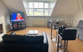 1 Bed Flat At Drum Street